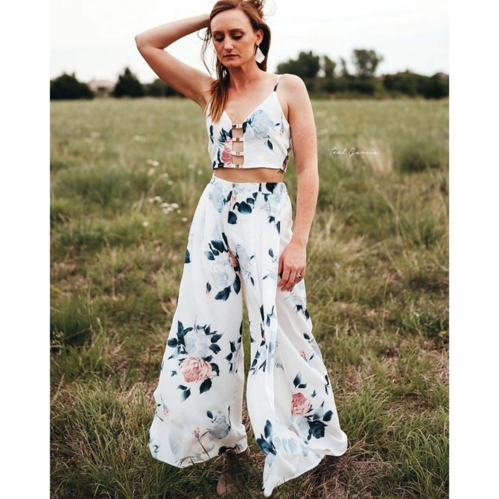 White floral pants set